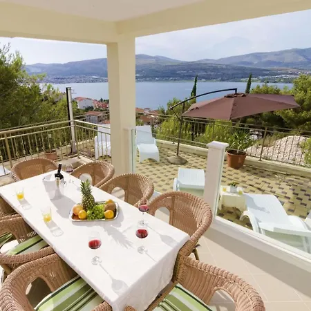 Сasa de vacaciones Holiday Noir Trogir